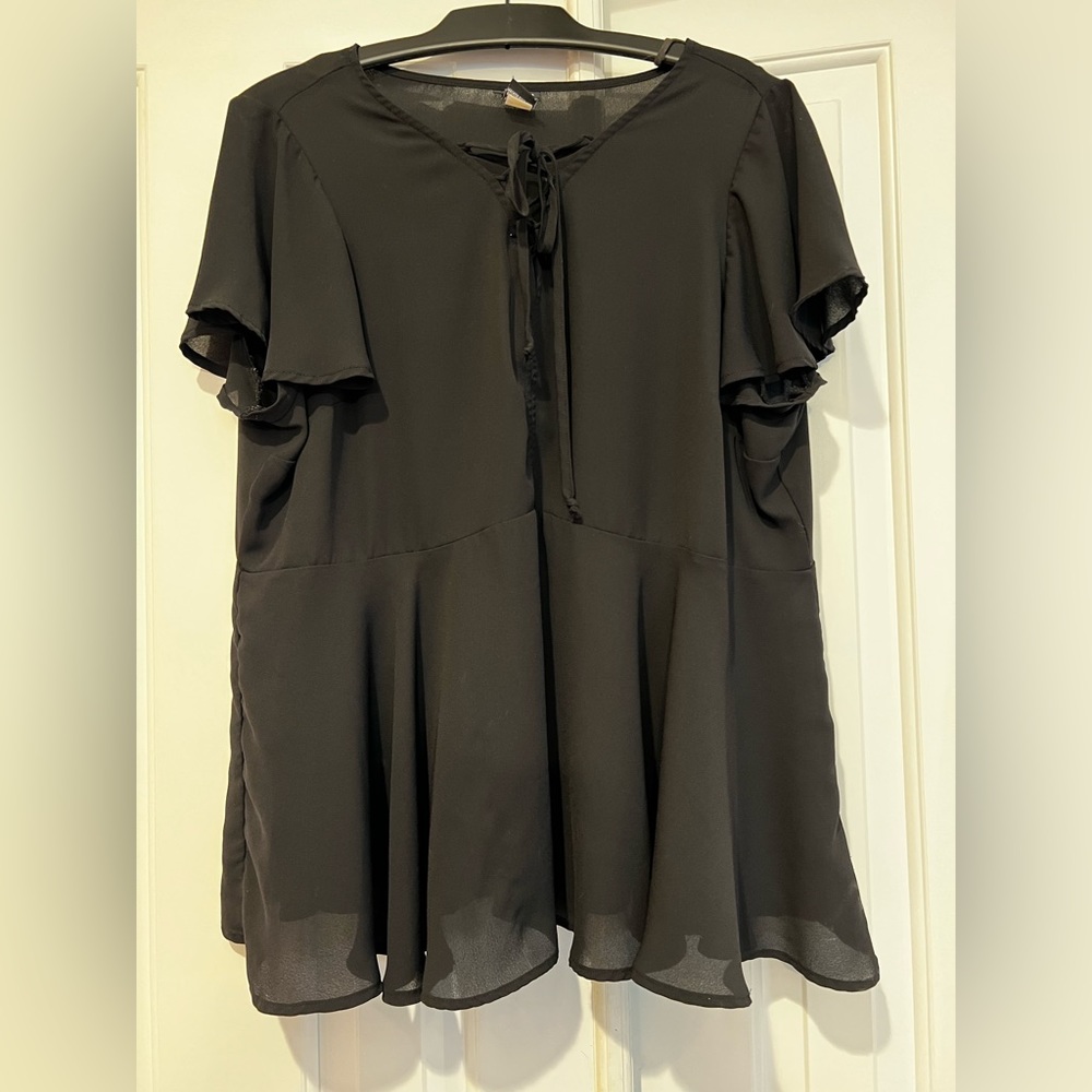 Torrid sheer tunic top. Size 1X